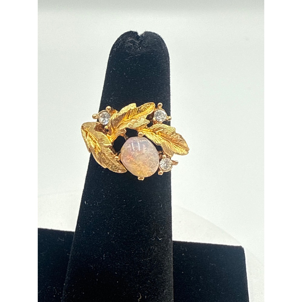 Avon Vintage Fire Flower Ring Gold Tone Faux Opal Rhinestone Leaf Adjustable 5